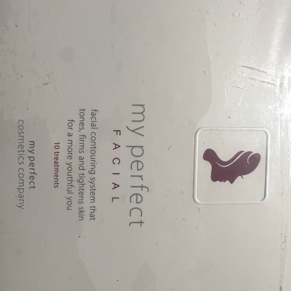 My perfect facial 10 treatments kit brand new - Picture 2 of 2